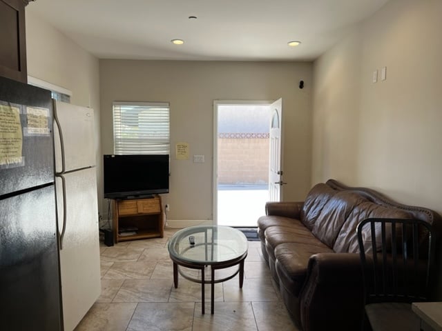 Photo - 14896 Van Buren St