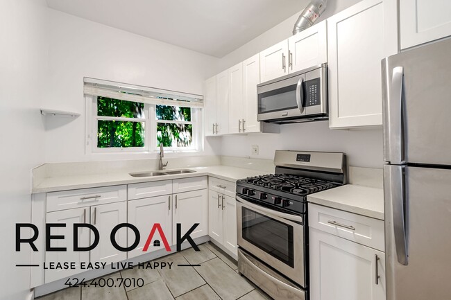 Photo - 5443 Harold Way Unit 5443 1/4 #5