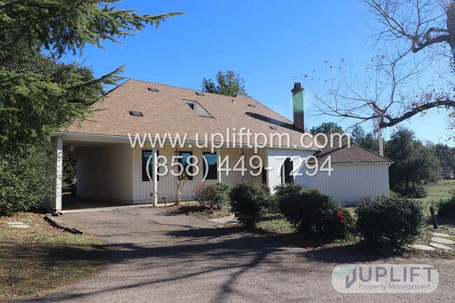 Photo - 4721 Meadowridge Rd