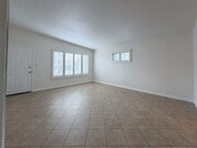 Photo - 1065 Belfast Ln