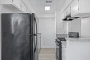 Photo - 18547 Saticoy St Unit 10