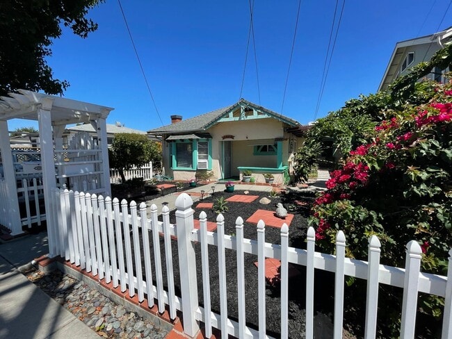 Photo - 2842 Copley Ave Unit 2842 Copley Ave