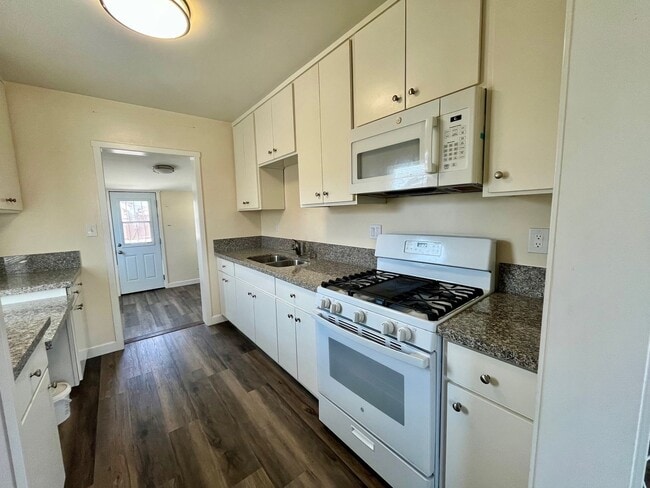 Photo - Renovated Lawndale home for rent