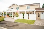 Photo - Waterfront 4 Bedroom House