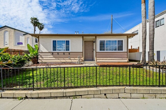 Building Photo - North of Adams Ave - Private-Yard - 3BR/2BA in Normal Heights