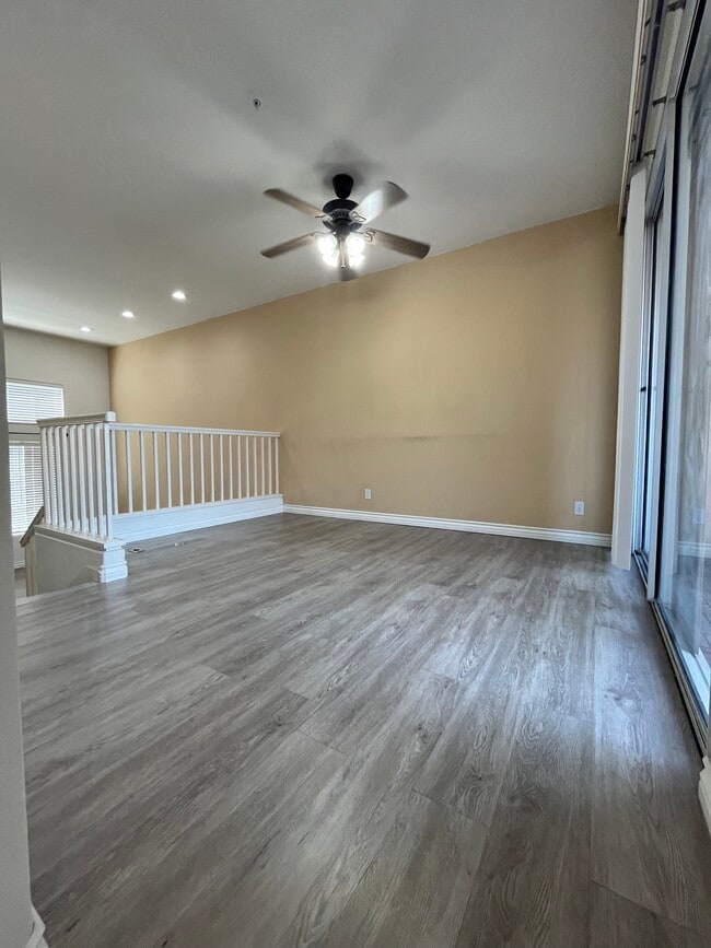 Photo - 305 Marinella Aisle Unit 305