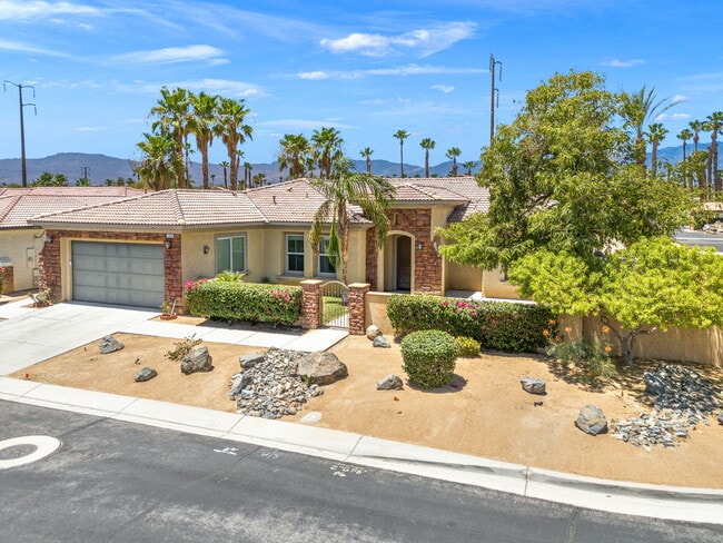 Photo - 145 Bellini Way