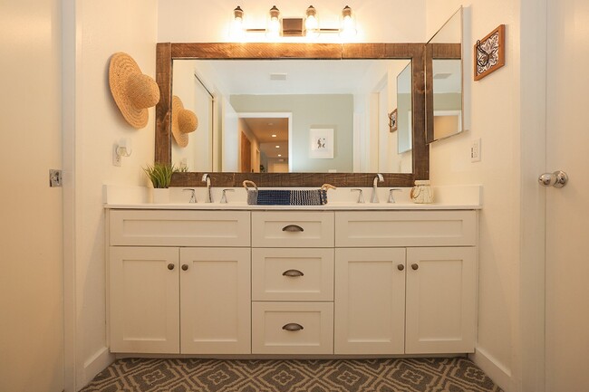 Photo - 24131 Del Monte Dr. Unit 175