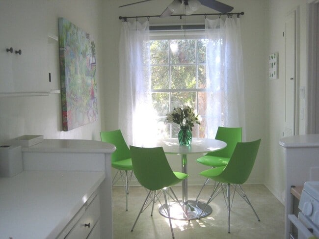 Photo - 7923 Norton Ave