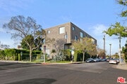 Photo - 7907 Willoughby Ave Unit 4