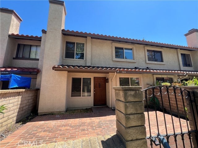 Photo - 9814 Ladera Ct Townhome