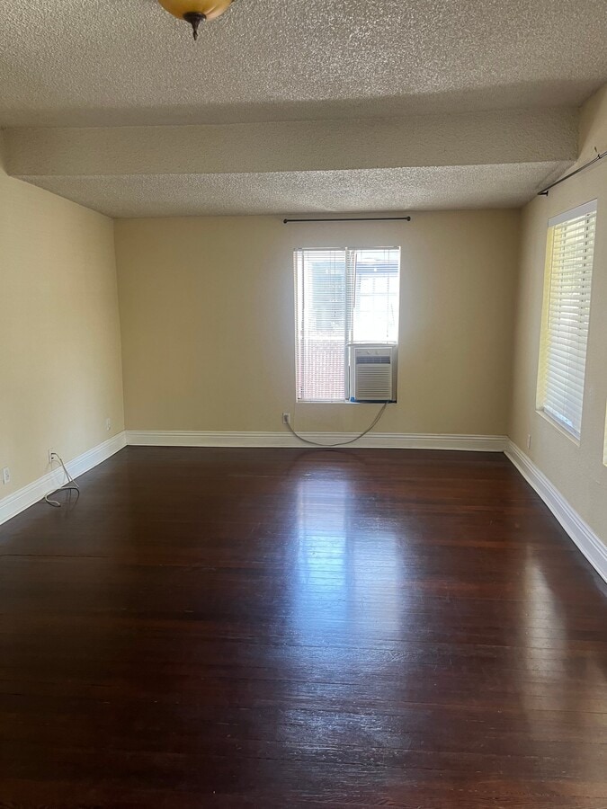 Photo - 428 Cypress Ave