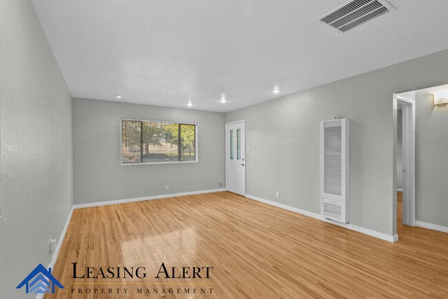 Photo - 3305 W Ave L8
