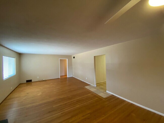 Photo - HUGE House! Big Yard! (Lease out, pending ...