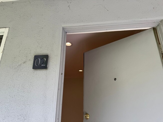 Photo - 10876 Palms Blvd Unit 02