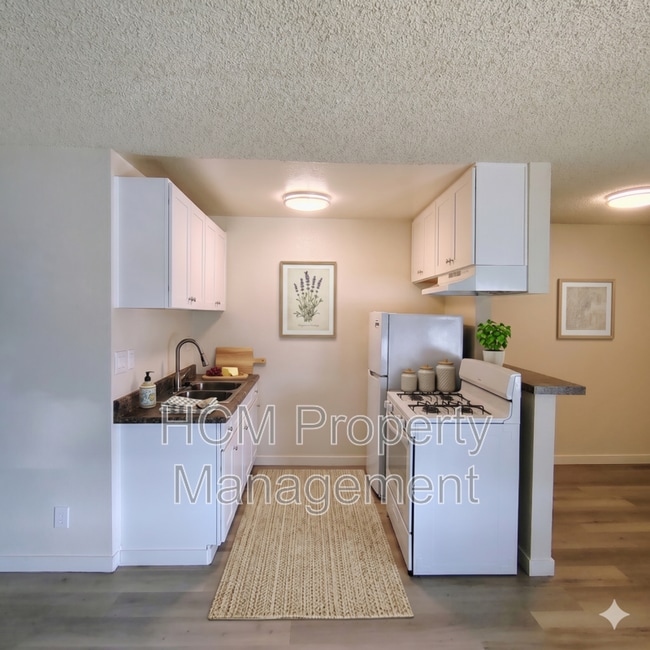 Photo - 12850 Branford St