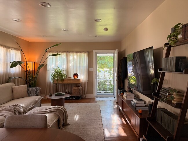 Photo - 957 N Avenue 49