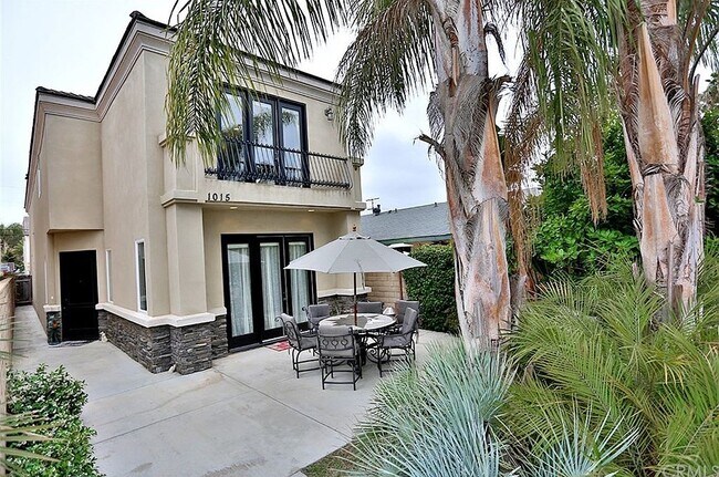 Photo - 1015 Florida St