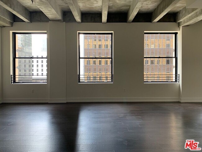 Photo - 727 W 7th St Unit 710