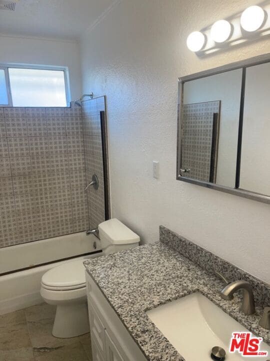 Building Photo - 4144 W 129th St