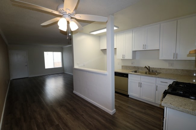 Photo - Villa Vista Apartments