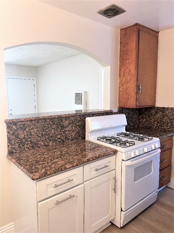 Photo - 850 S Rosemead Blvd Unit 3