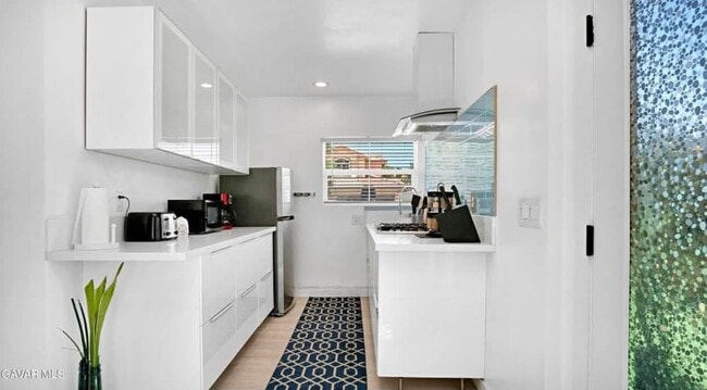 Photo - 2608 Overland Ave