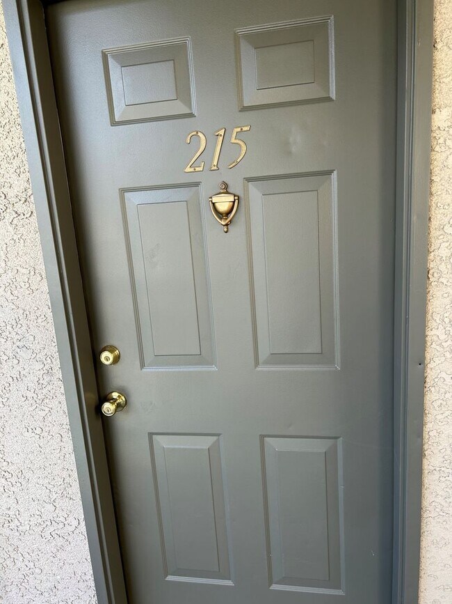 Photo - 6810 Foothill Blvd Tujunga