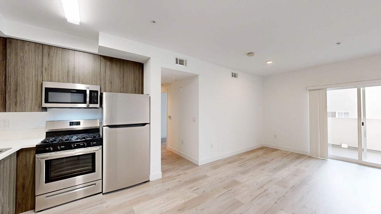 3D Tour - 3057 West Pico Apartments