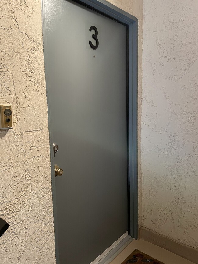 Photo - 3671 Howard Ave Unit 3