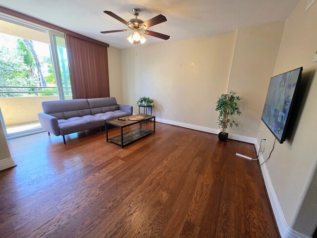 Building Photo - 3955 Nobel Dr Unit #180