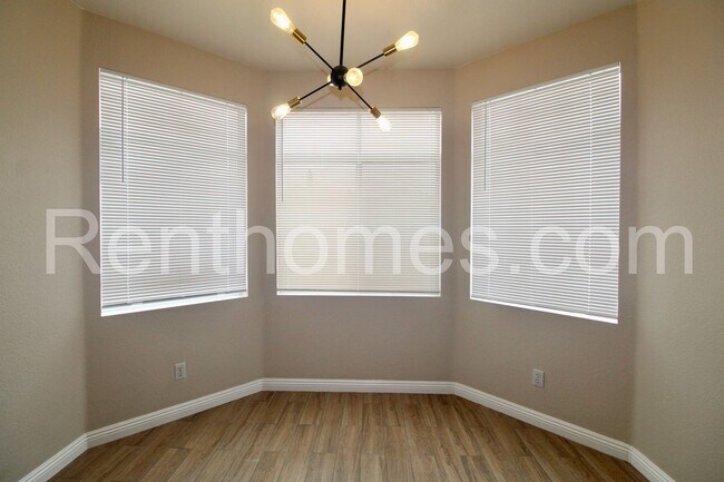Photo - 11597 Trailbrush Point