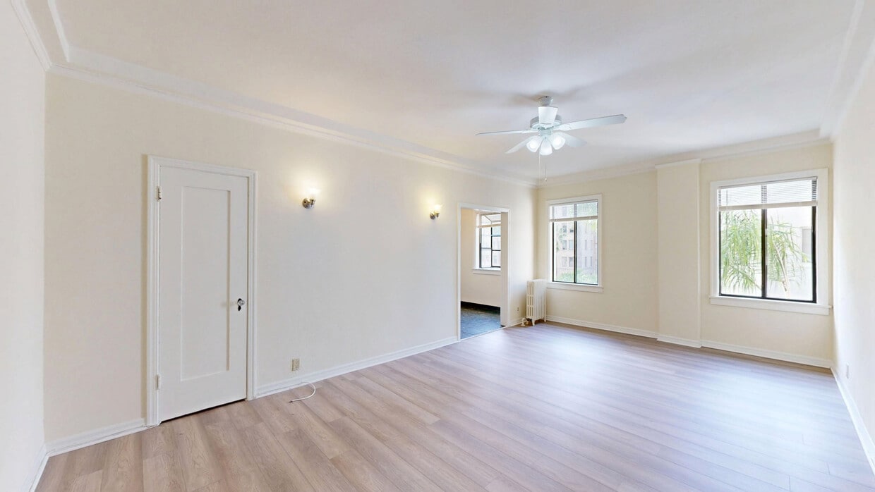 3D Tour - Evanston Apartments