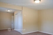 Photo - 4975 N E St