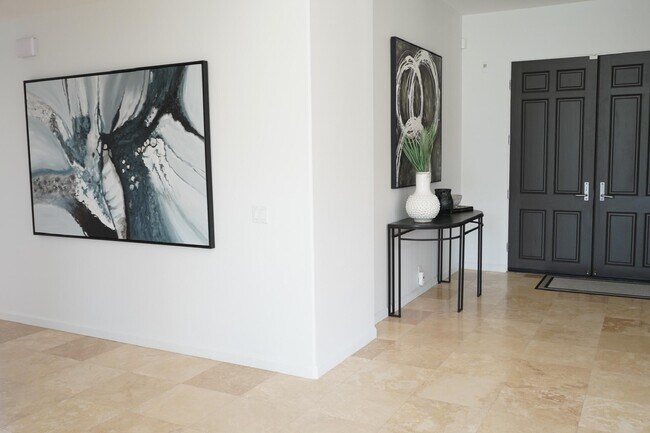 Photo - 79835 Sandia