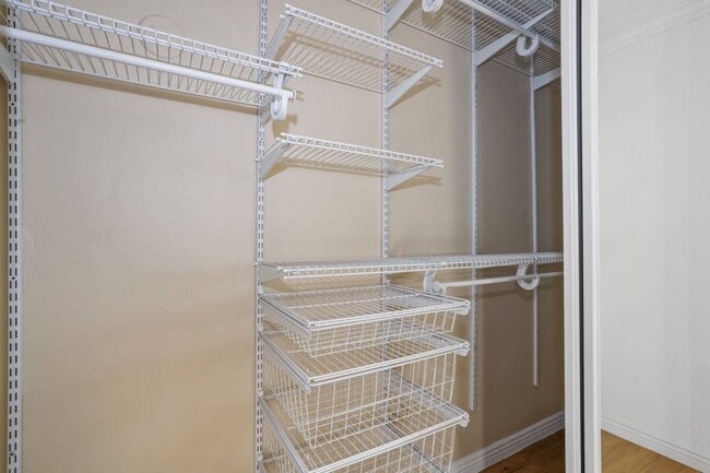 Photo - Del Rey Apartments