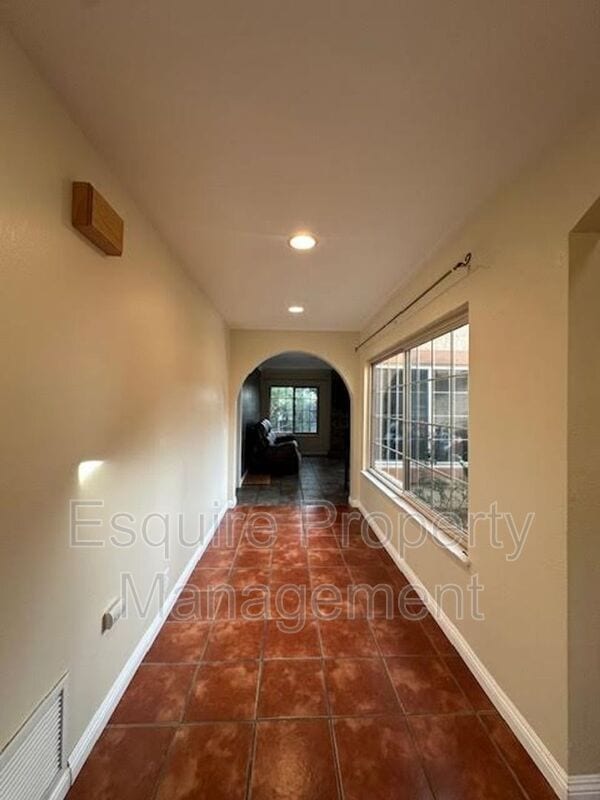 Photo - 1038 Green Lawn Ave