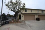 Photo - Spacious 3 Bed / 2.5 Bath Townhome in Gated Community – El Cajon