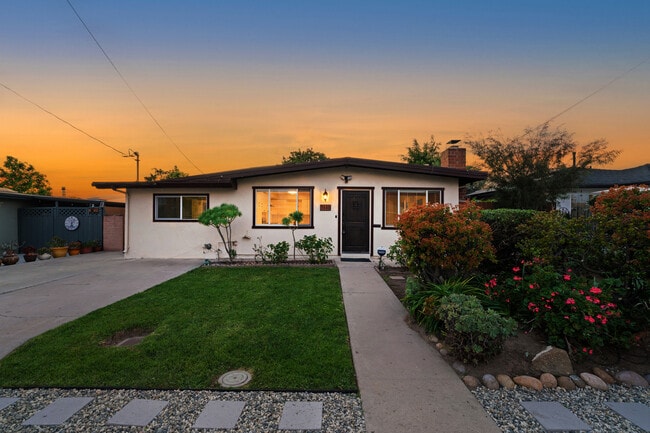 Building Photo - 3440 Hershey St