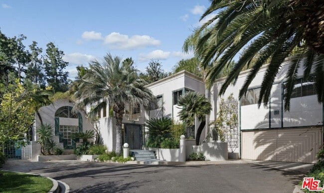 Building Photo - 9213 Warbler Way