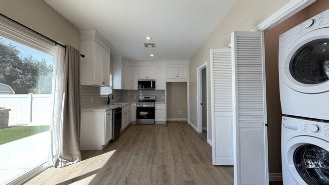 Photo - 1018 College Ave