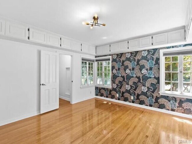 Photo - 12030 Viewcrest Rd