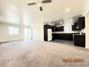 Photo - 114 W 50th St
