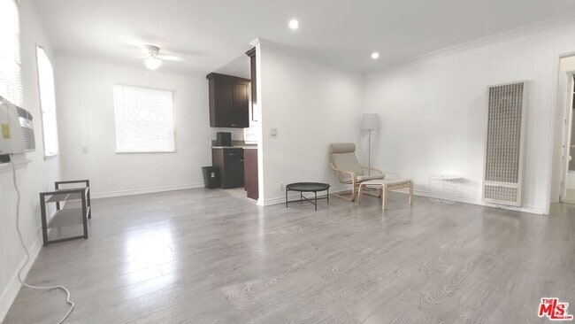 Building Photo - 10385 W Olympic Blvd Rental