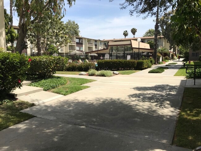 Walkway - 12200 Montecito Rd Unit K101