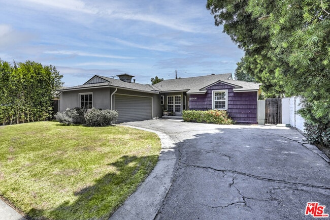 Photo - 6044 Varna Ave House