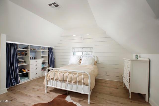 Building Photo - 662 S El Molino Ave Rental