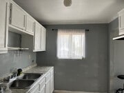 Kitchen - 355 E 56th St House