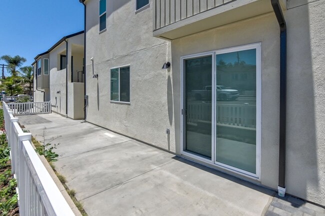 Photo - Division & Highland Rowhomes