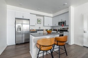 2BR, 2BA - 1,144SF - Kitchen - Gallery Park